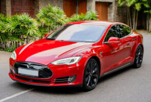 Tesla Model S 2015 Review