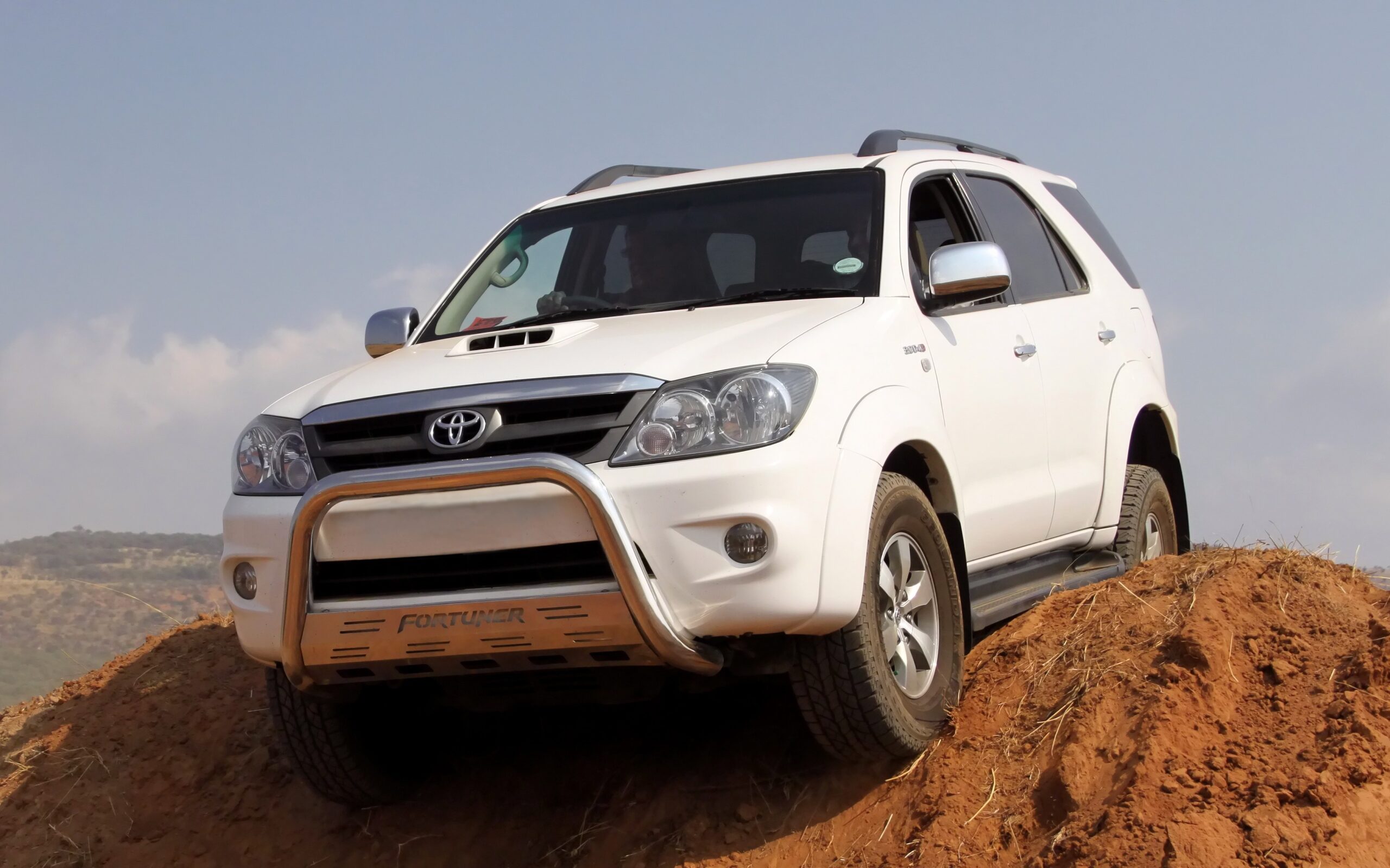 Toyota Fortuner 2013 Review