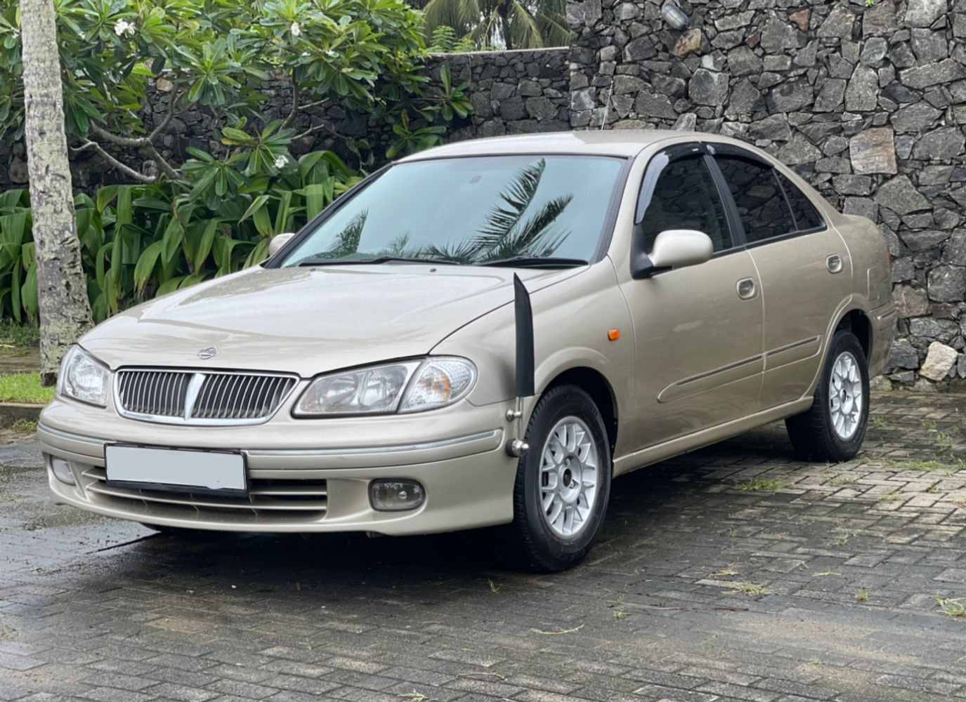 Nissan Sunny 2007 Review