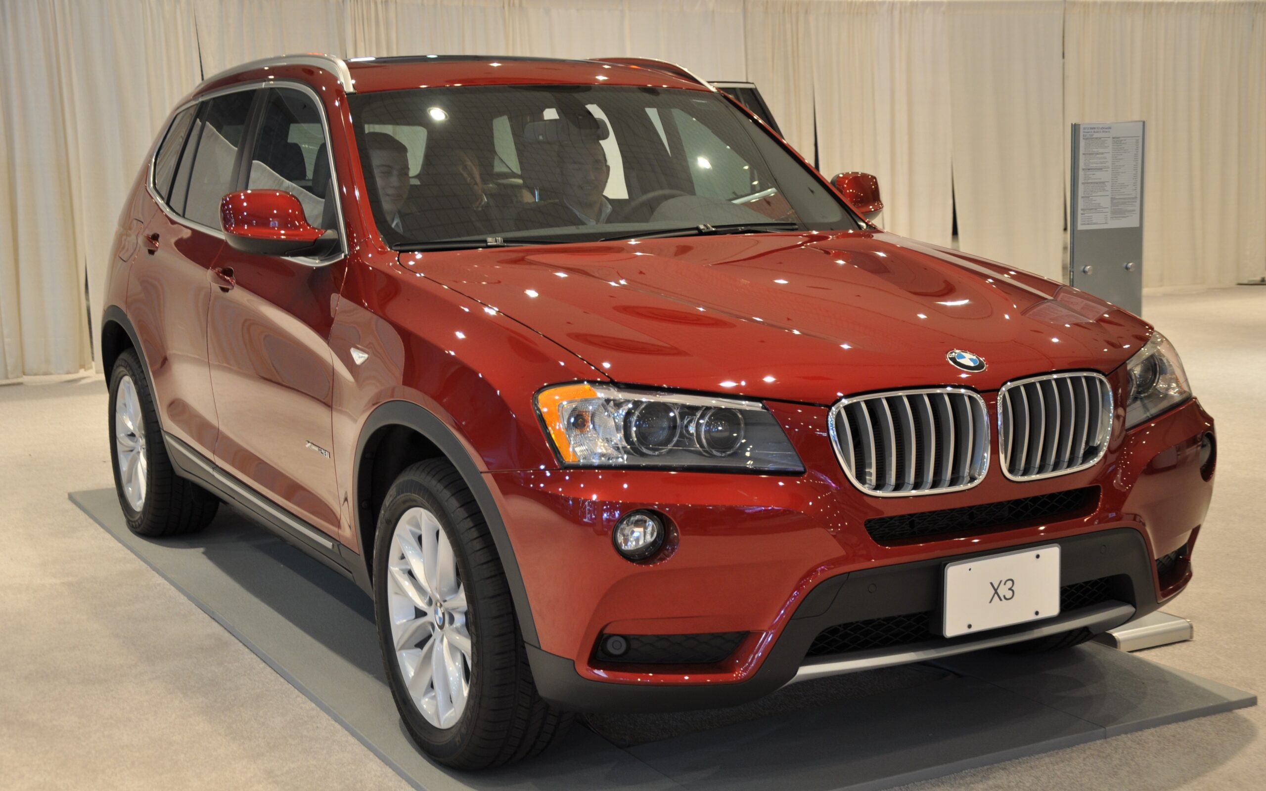 BMW X3 2012 Review