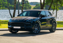 Porsche Cayenne 2013 Review