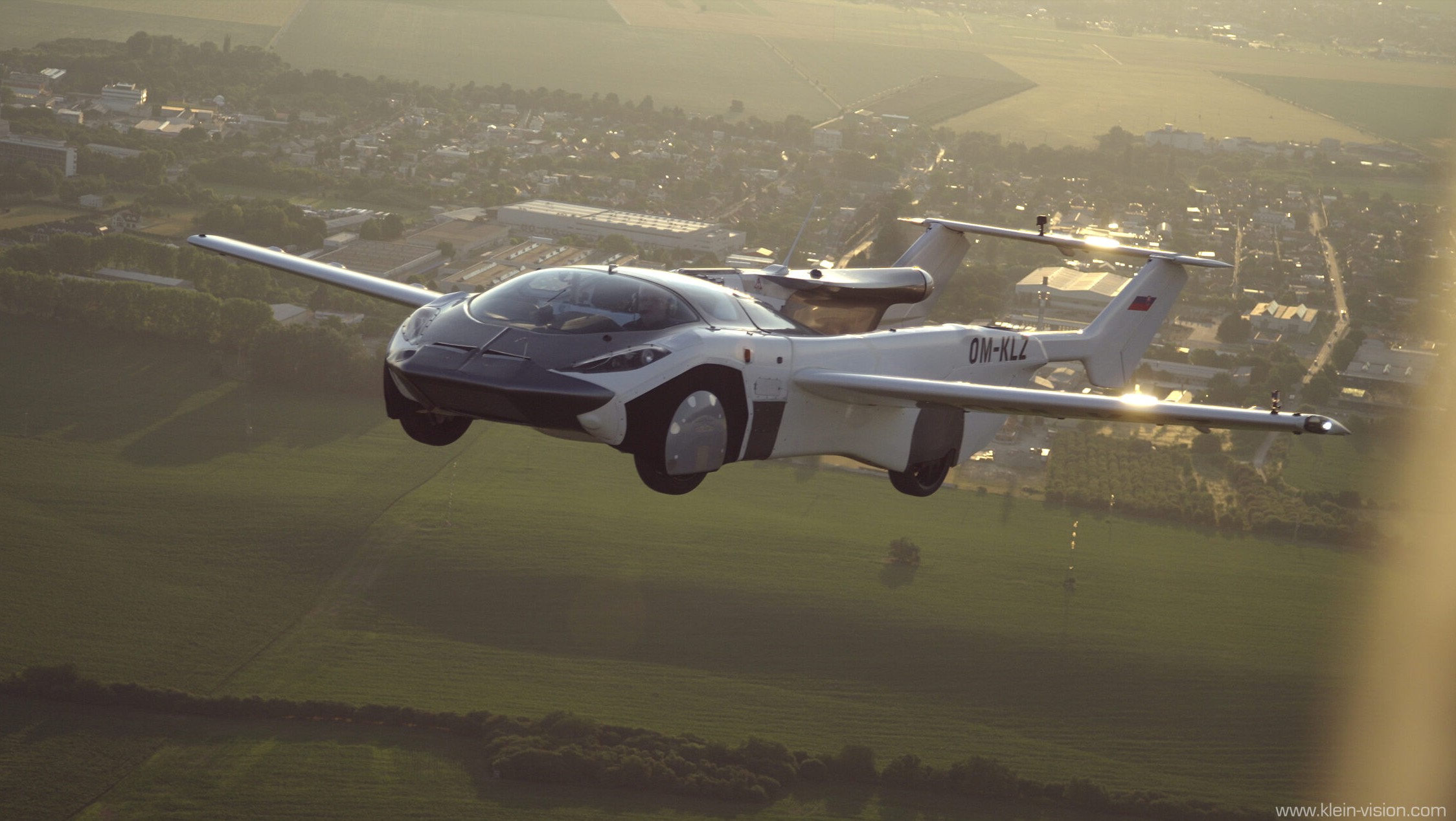 European flying car තාක්ෂණය චීනයට විකුණයි