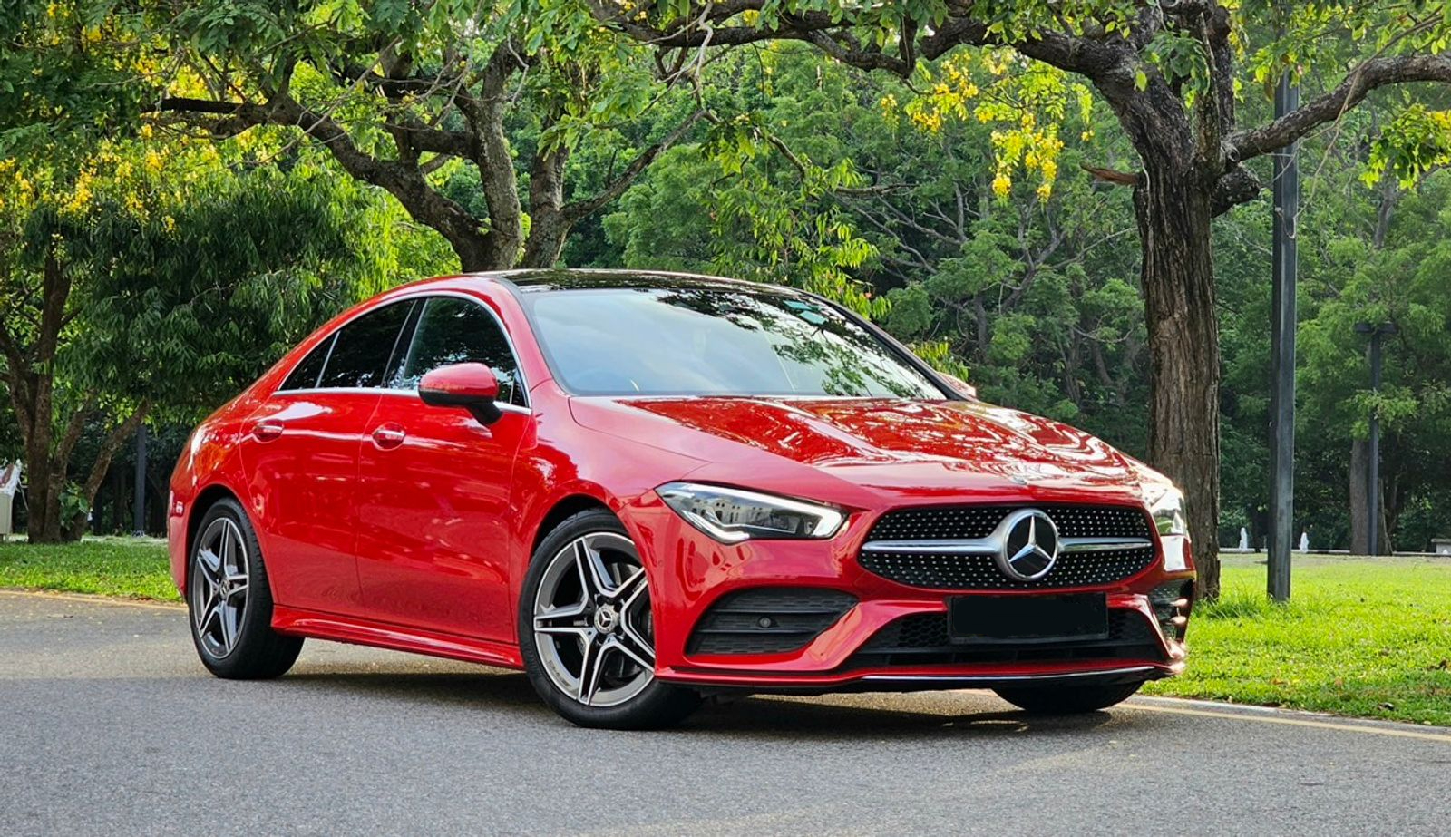 Ford Mustang vs Mercedes Benz CLA 200
