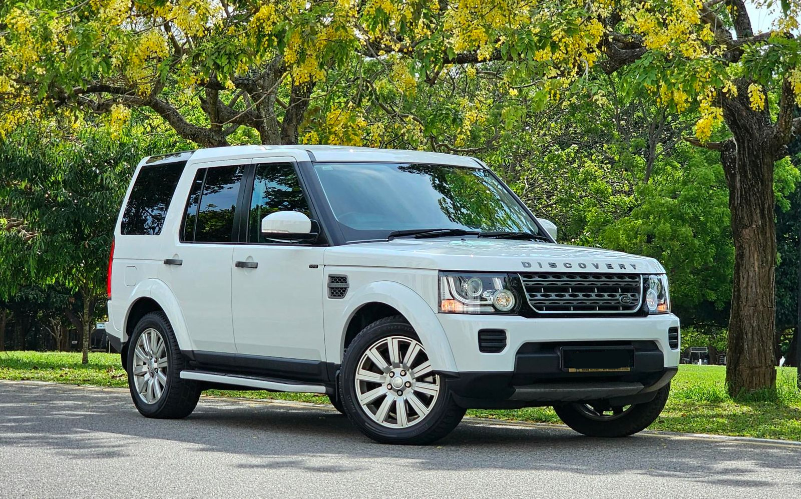 Land Rover Discovery 2014 Review