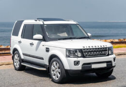 Land Rover Discovery Luxury 2014 Review